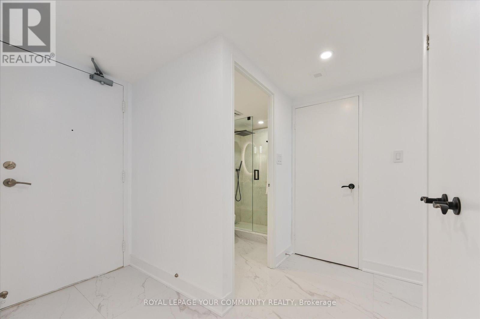 306 - 20 Baif Boulevard, Richmond Hill, Ontario  L4C 8T1 - Photo 8 - N12454545