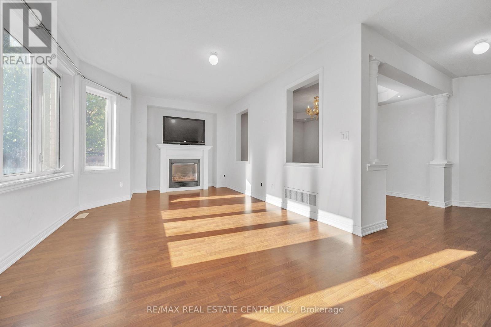 450 Tilt Point, Milton, Ontario  L9T 7Y5 - Photo 11 - W12437771