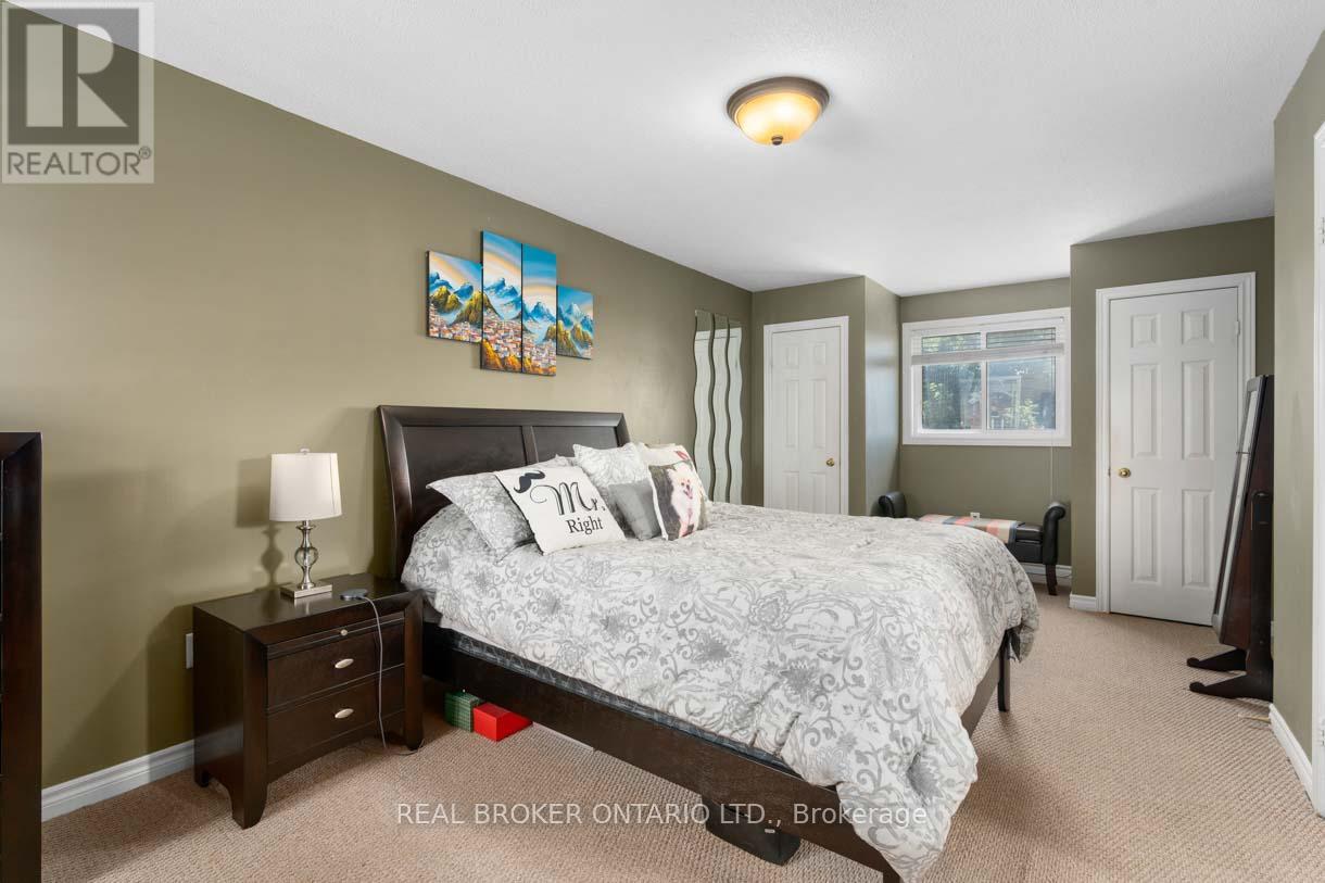 131 Ruffet Drive, Barrie, Ontario  L4N 0N6 - Photo 17 - S12454508