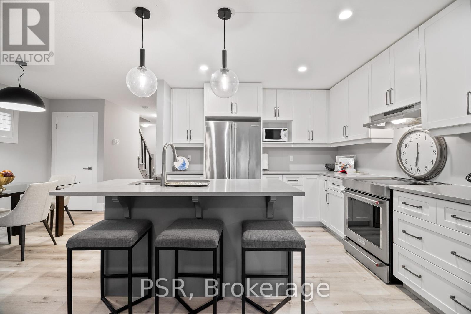 48 George Zubek Drive, Collingwood, Ontario  L9Y 1M5 - Photo 11 - S12454534