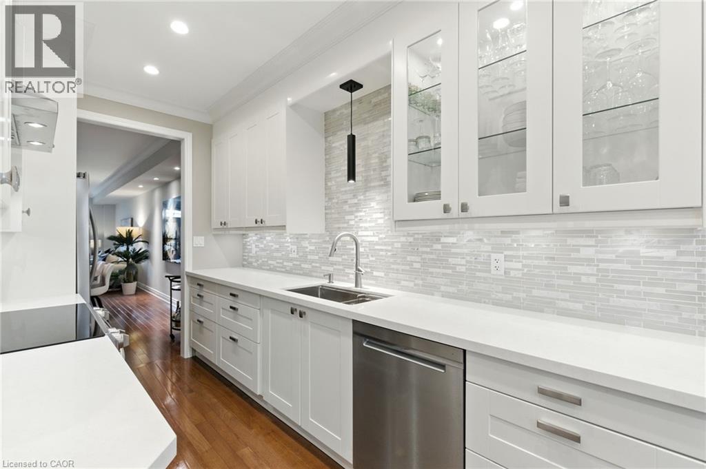 117 Nelson Street Unit# 3, Oakville, Ontario  L6L 3J1 - Photo 12 - 40777592
