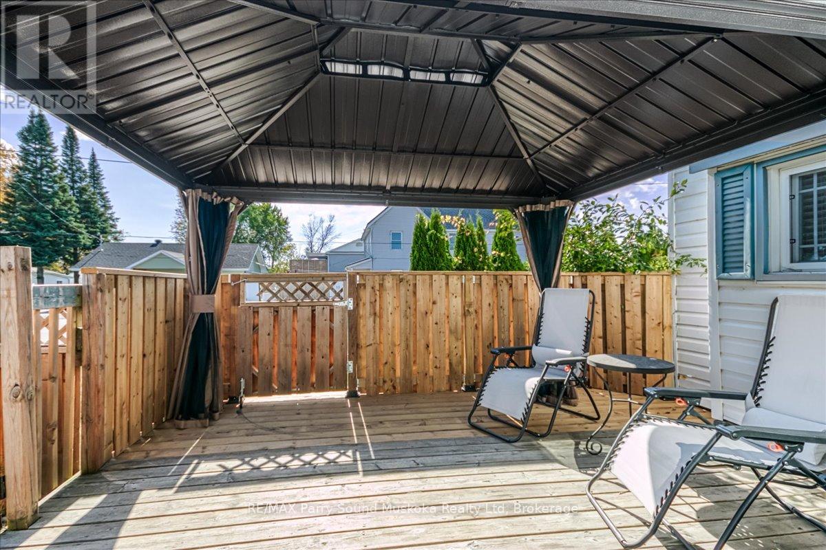 216 Arthur Street, West Nipissing, Ontario  P2B 1E7 - Photo 33 - X12454655
