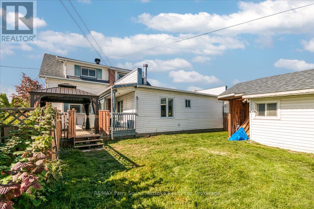 216 Arthur Street, West Nipissing, Ontario  P2B 1E7 - Photo 36 - X12454655