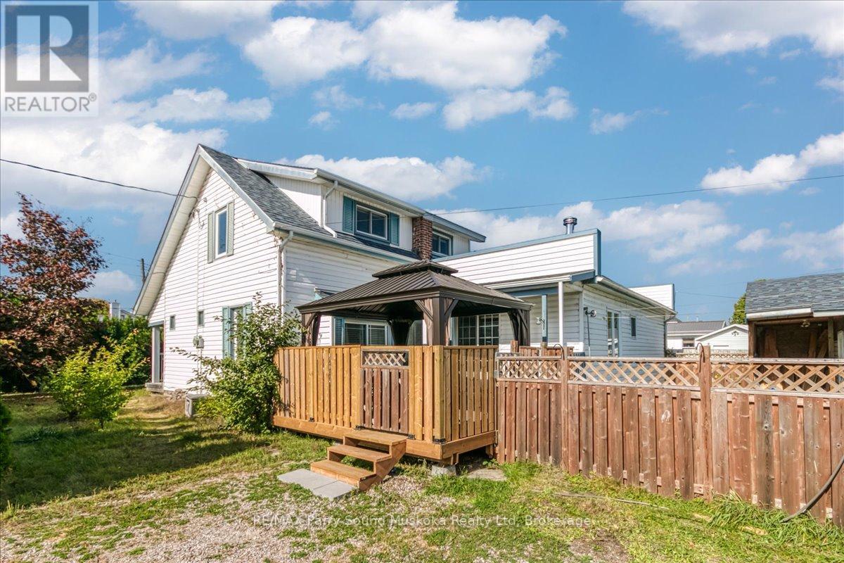 216 Arthur Street, West Nipissing, Ontario  P2B 1E7 - Photo 37 - X12454655