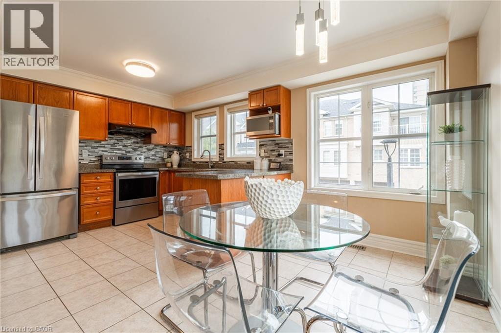 38 Archibald Mews, Scarborough, Ontario  M1P 0A4 - Photo 6 - 40777764