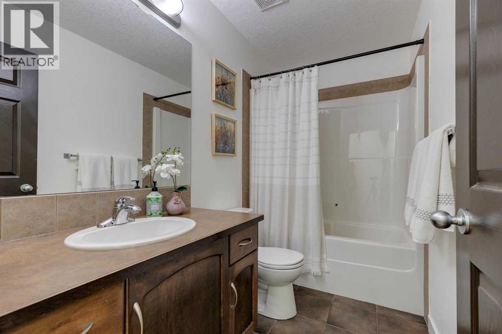 107 Aspen Stone Crescent Sw, Calgary, Alberta  T3H 5Y7 - Photo 38 - A2258231