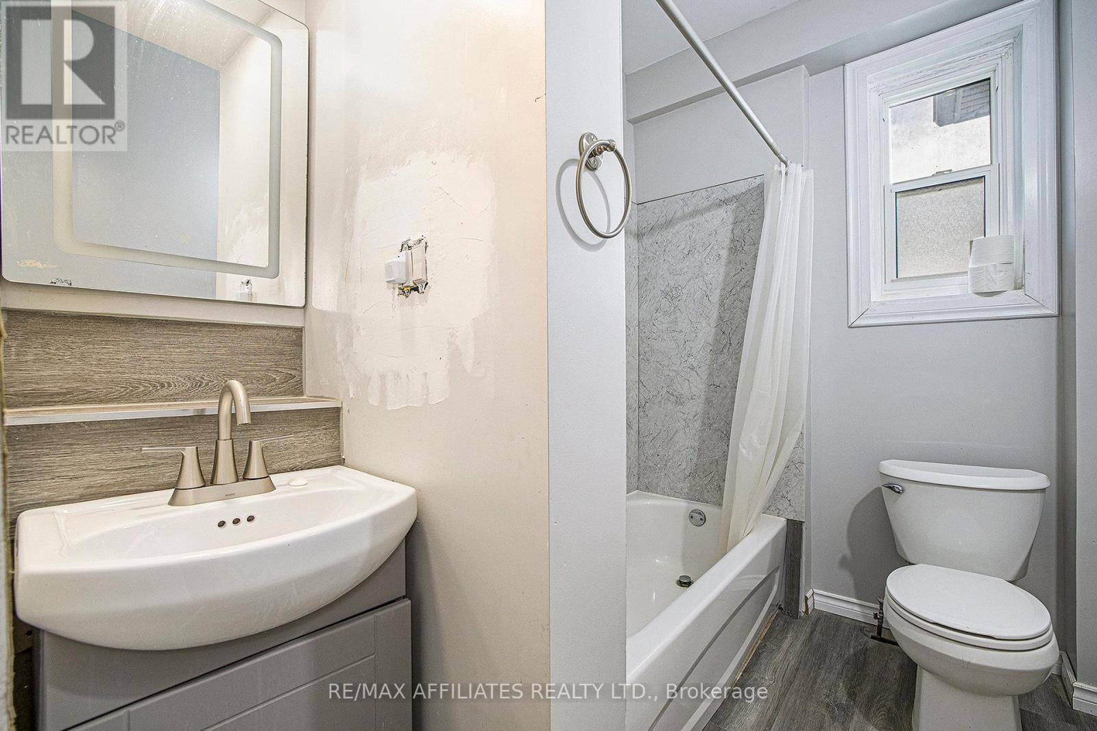 20 Montague Street, Smiths Falls, Ontario  K7A 2M1 - Photo 7 - X12454626