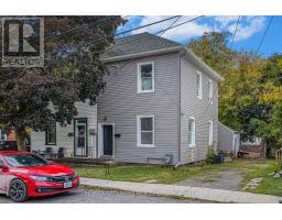 20 MONTAGUE STREET, Smiths Falls, Ontario