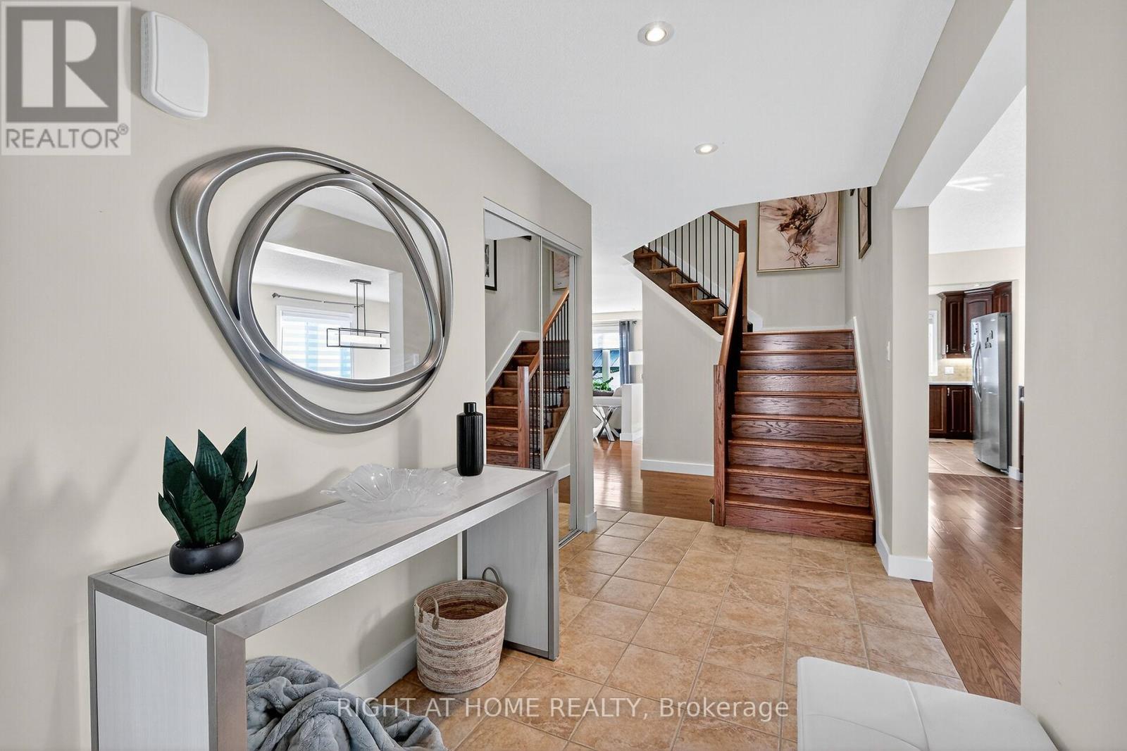 380 Quartz Avenue N, Clarence-Rockland, Ontario  K4K 0C7 - Photo 5 - X12454632