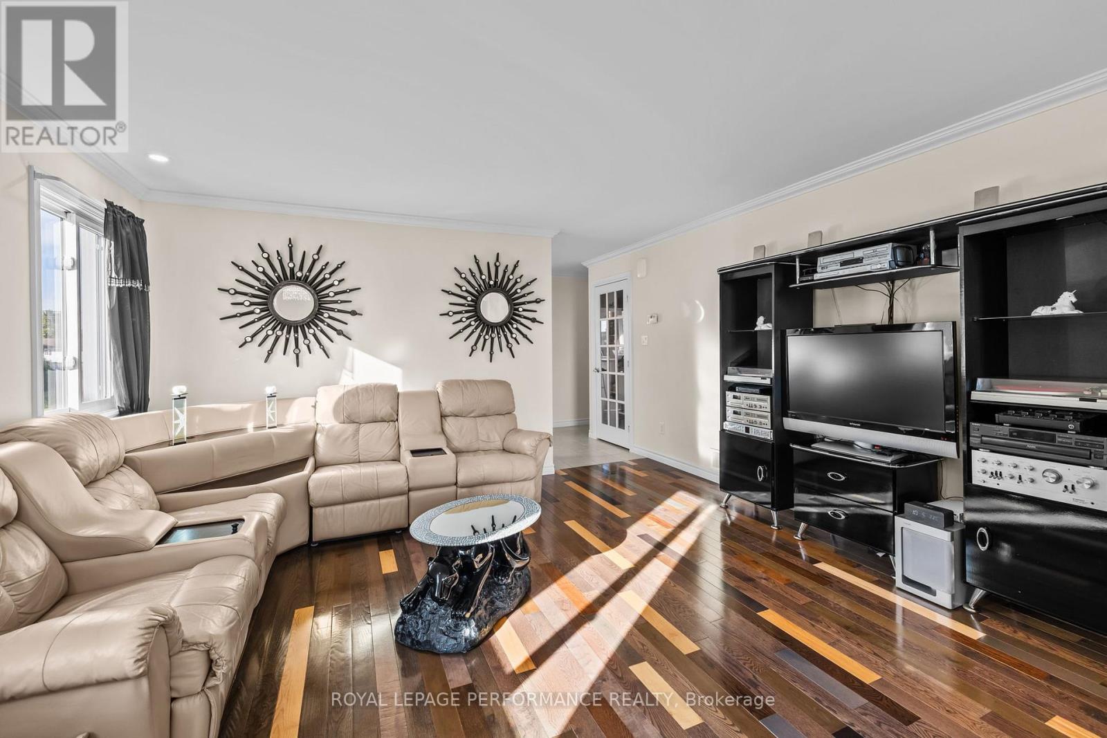 5 Lamoureux Street, The Nation, Ontario  K0G 1L0 - Photo 8 - X12454653