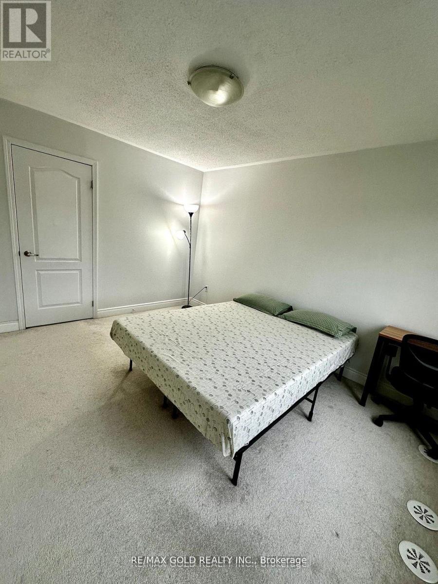 812 Fowles Court, Milton, Ontario  L9T 0Z8 - Photo 18 - W12454436