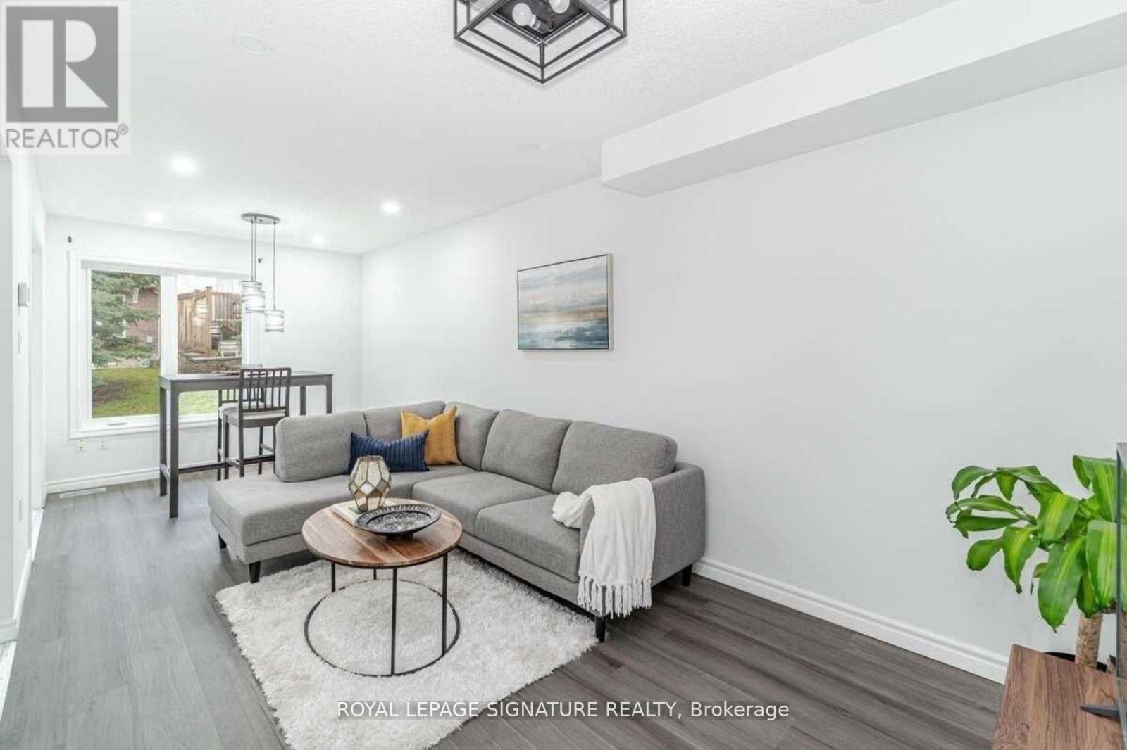 45 - 1591 South Parade Court, Mississauga, Ontario  L5M 6G1 - Photo 4 - W12454465