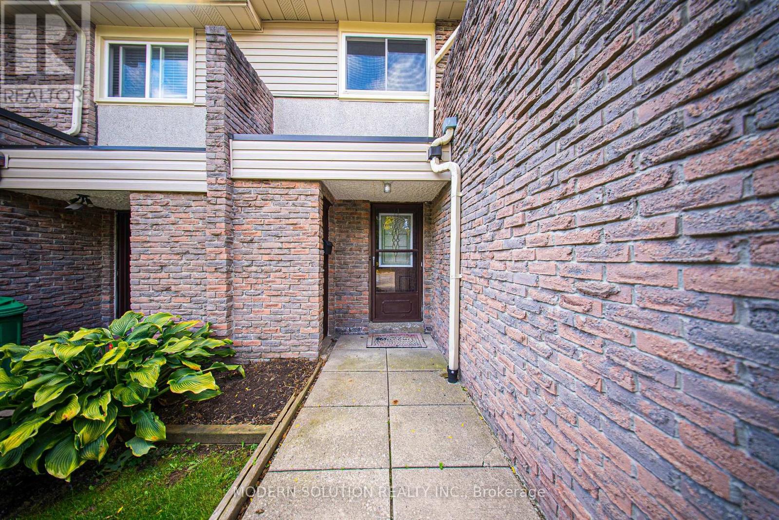 99 - 7430 Copenhagen Road, Mississauga, Ontario  L5N 2C4 - Photo 4 - W12454467