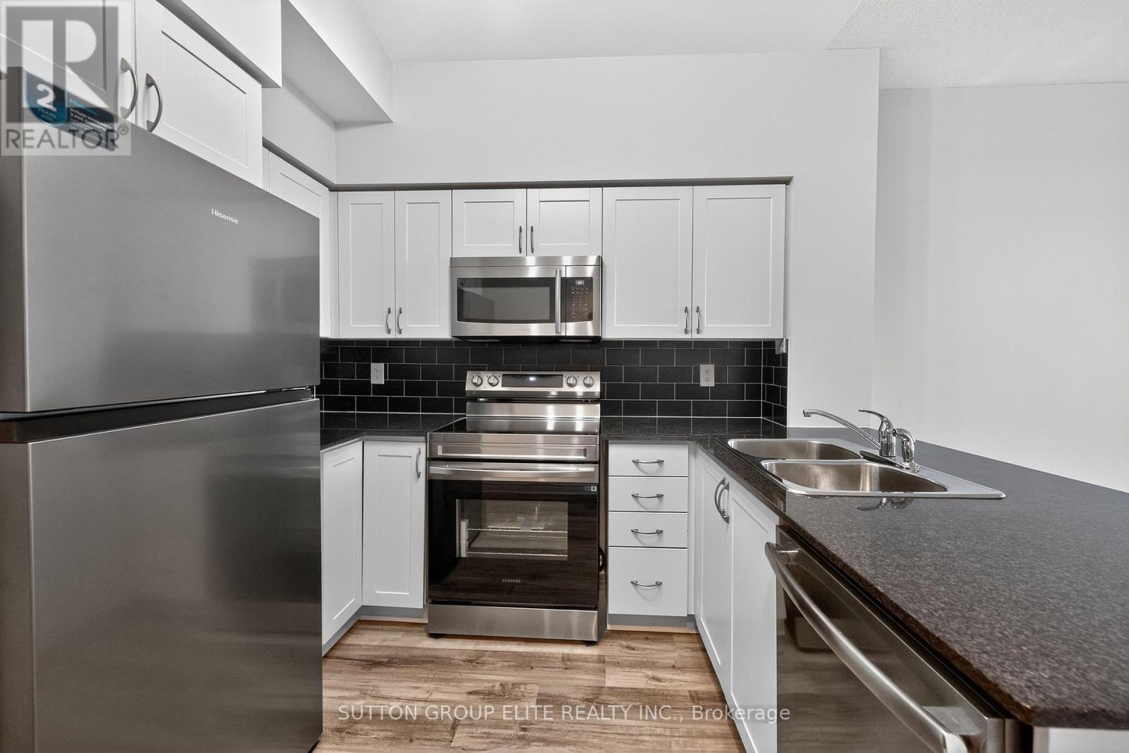 1407 - 388 Prince Of Wales Drive, Mississauga, Ontario  L5B 0A1 - Photo 22 - W12454522