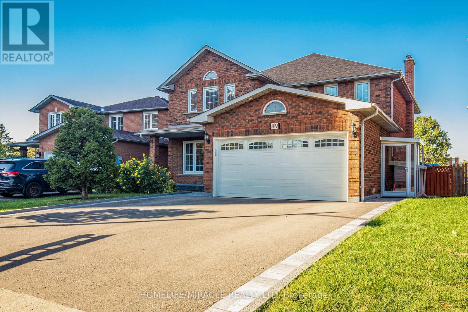 89 Woodlot Crescent, Toronto, Ontario  M9W 6T3 - Photo 3 - W12454529