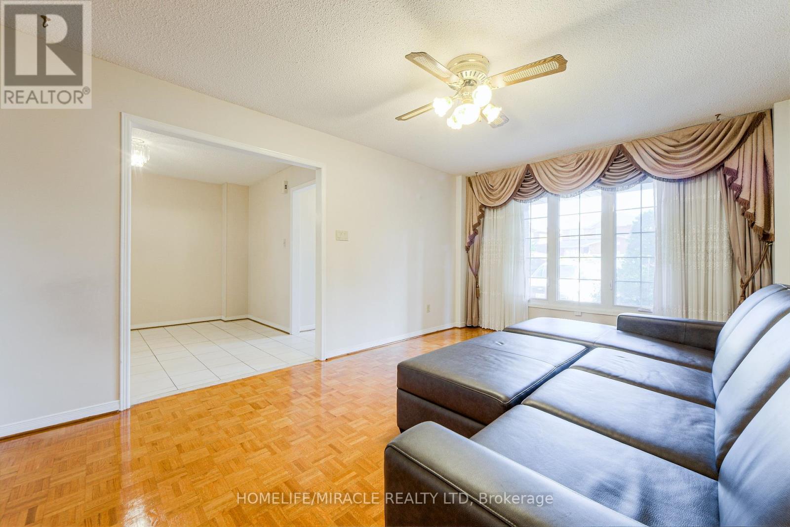89 Woodlot Crescent, Toronto, Ontario  M9W 6T3 - Photo 40 - W12454529