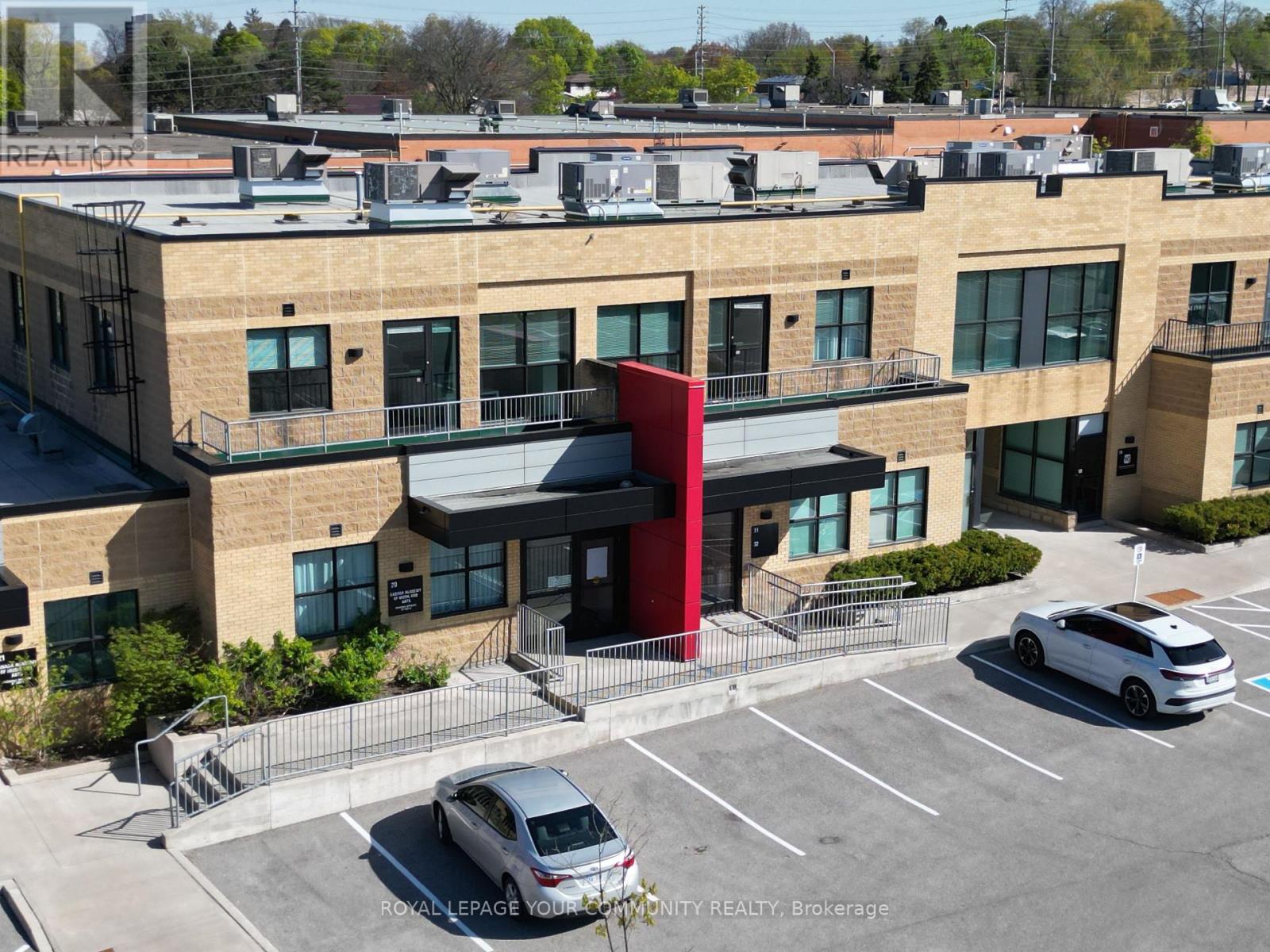 28,31-32 - 2155 Dunwin Drive, Mississauga, Ontario  L5L 4M1 - Photo 3 - W12454561