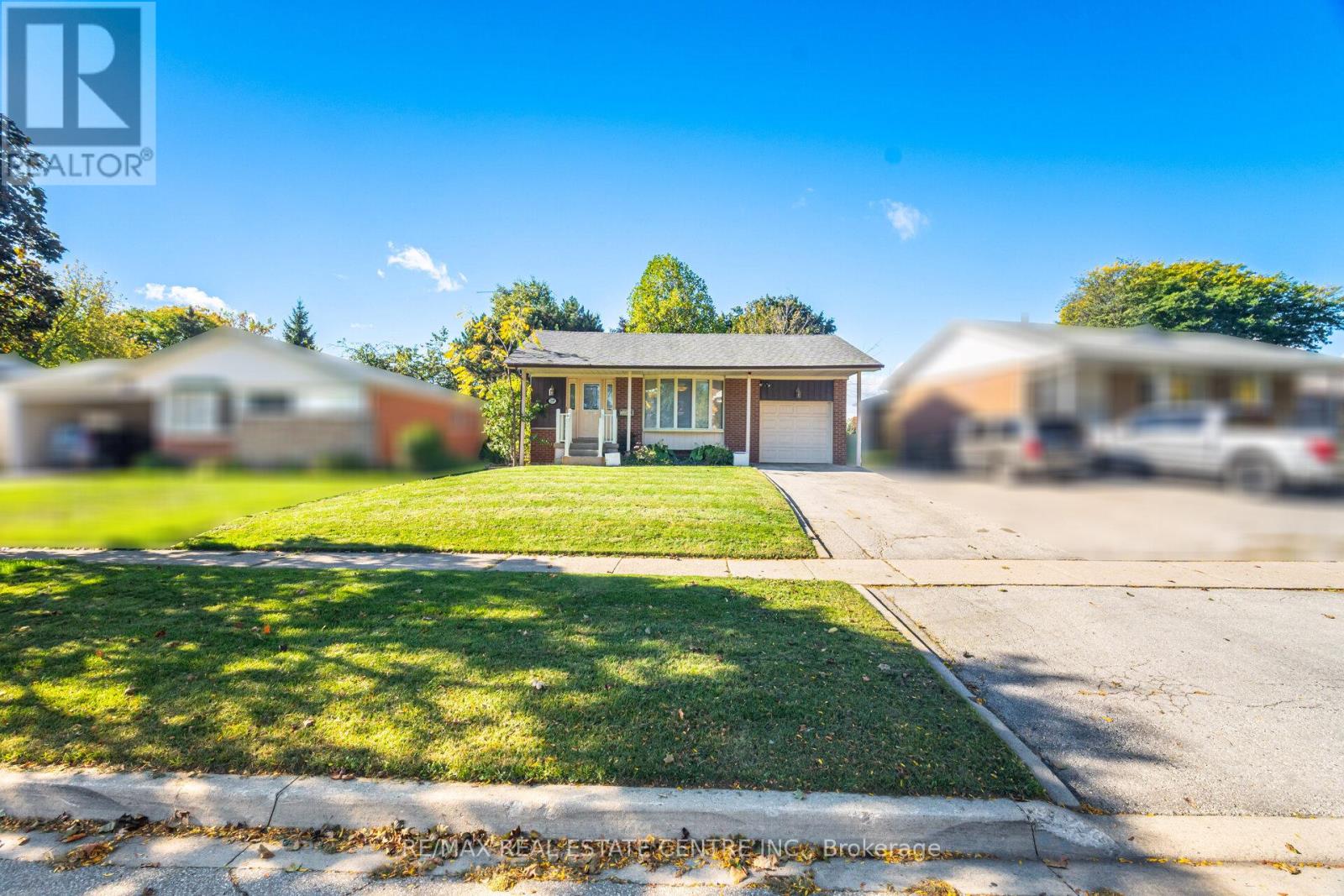 219 MILL STREET S, Brampton, Ontario