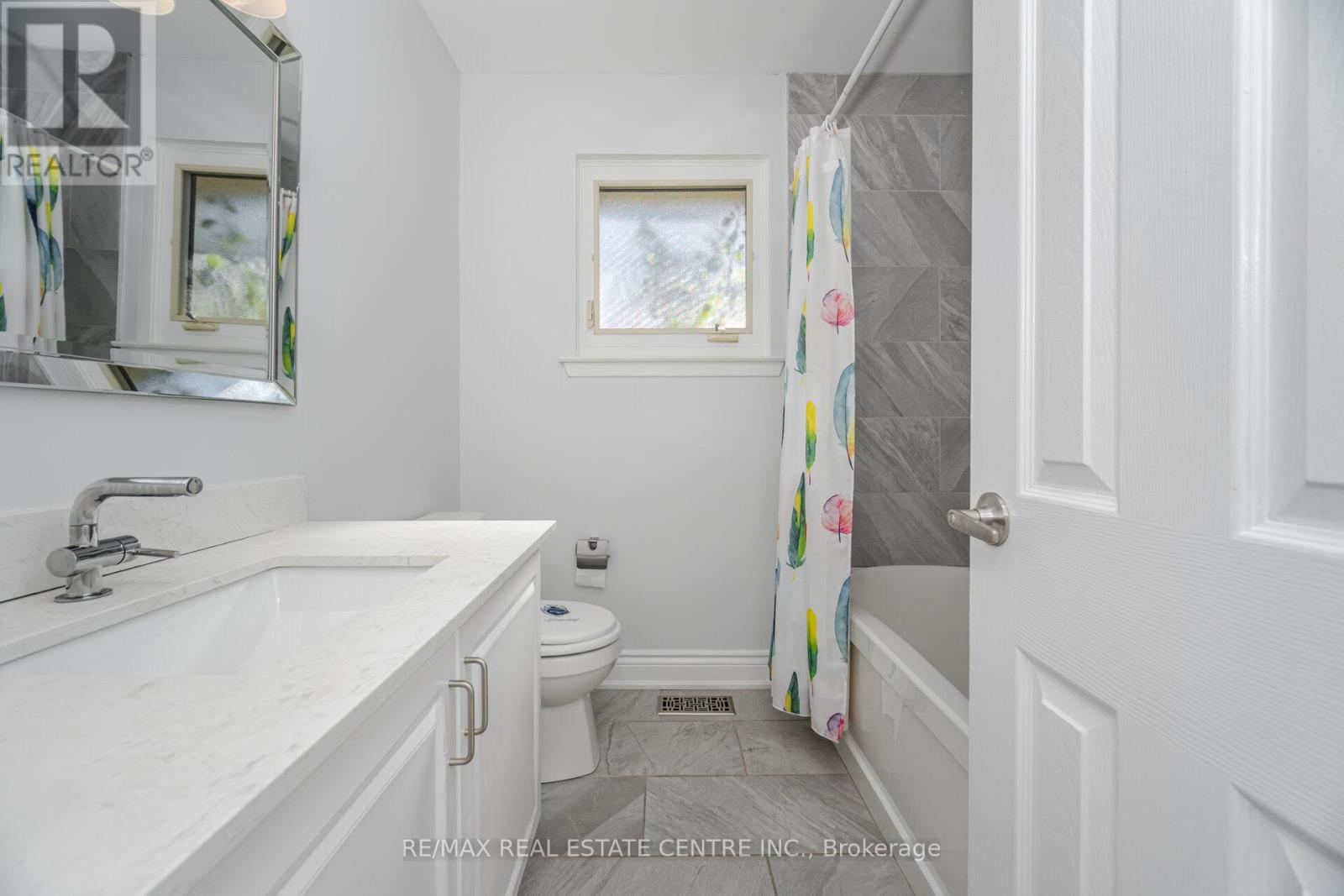 219 Mill Street S, Brampton, Ontario  L6Y 1T9 - Photo 12 - W12454562