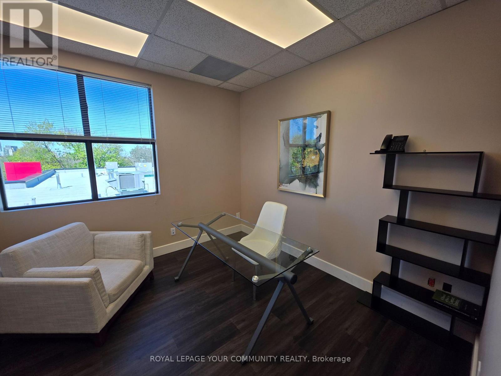 Dr 31-32 - 2155 Dunwin Drive, Mississauga, Ontario  L5L 4M1 - Photo 8 - W12454573