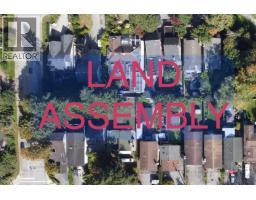 1333 EAST 8TH STREET, North Vancouver, British Columbia