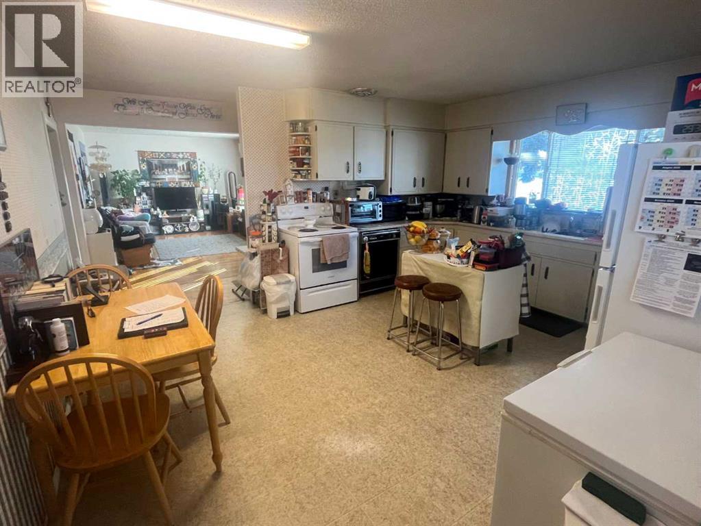 5413 56 Street, Taber, Alberta  T1G 1L8 - Photo 9 - A2262642