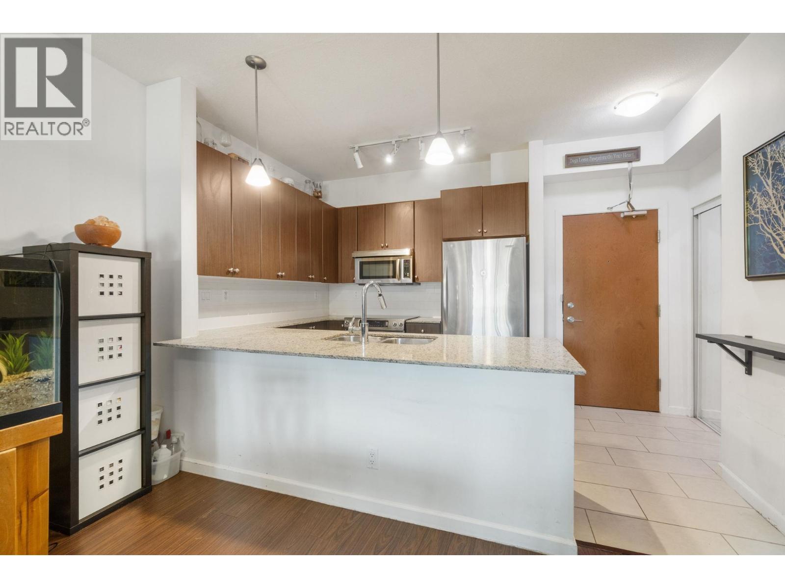 201 290 Francis Way, New Westminster, British Columbia  V3L 0C4 - Photo 7 - R3057065