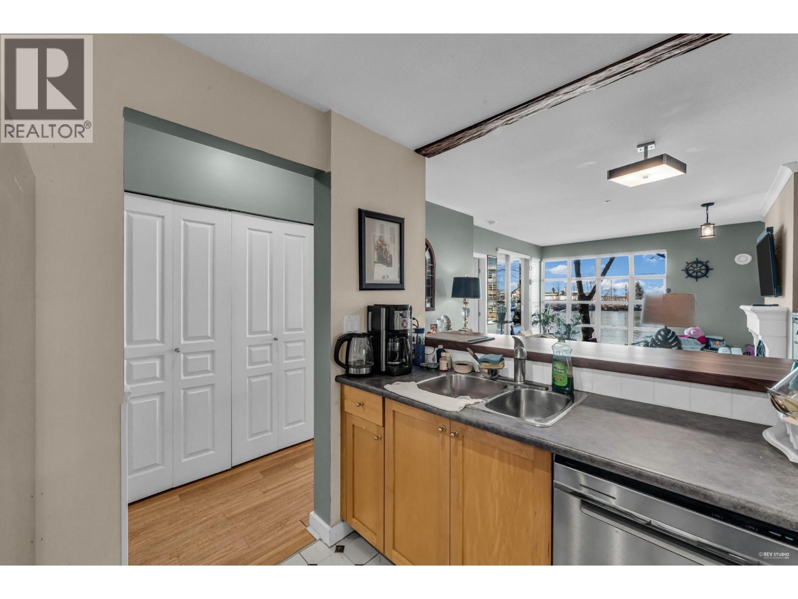 208 2020 E Kent Avenue South, Vancouver, British Columbia  V5P 4X1 - Photo 13 - R3057068