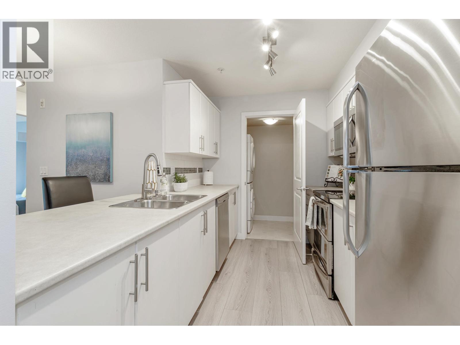 208 12248 224 STREET, Maple Ridge, British Columbia