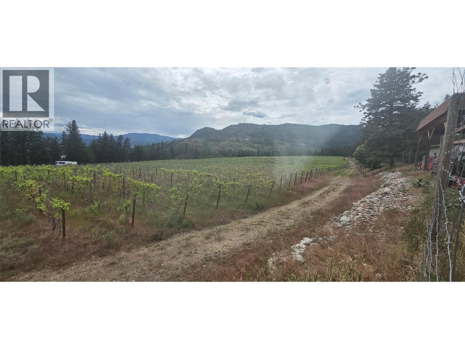 5078 Cousins Place Peachland Photo 8 5078 Cousins Place Peachland Photo 8