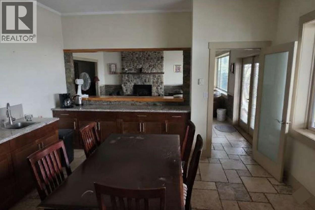 5078 Cousins Place Peachland Photo 5 5078 Cousins Place Peachland Photo 5