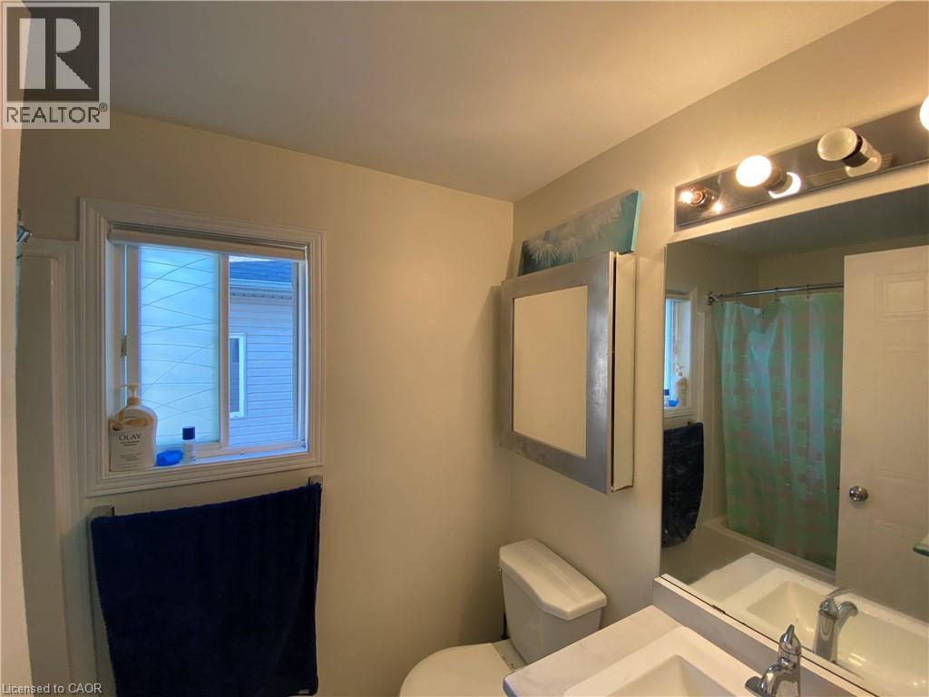30 Reistview Street, Kitchener, Ontario  N2E 4H3 - Photo 16 - 40777966