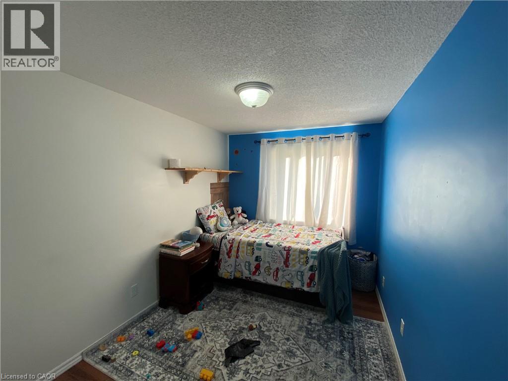 30 Reistview Street, Kitchener, Ontario  N2E 4H3 - Photo 12 - 40777966