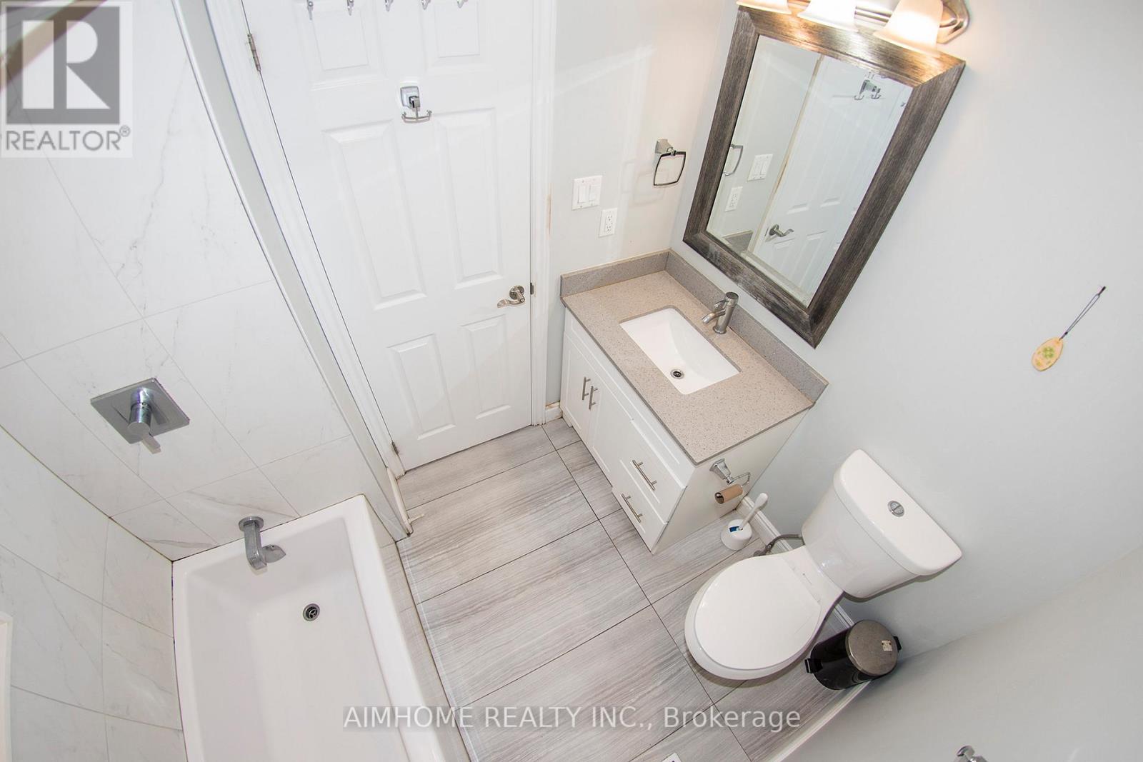 A - 389 Churchill Court, Waterloo, Ontario  N2L 6B4 - Photo 10 - X12454439