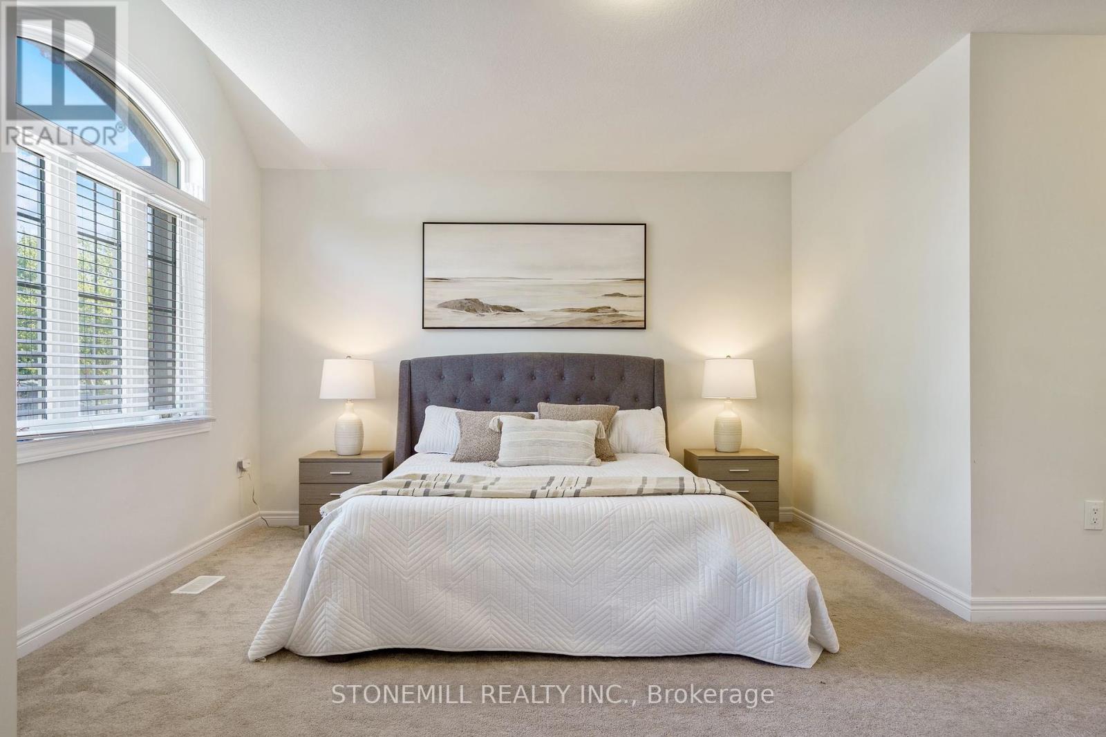 60 Bobolink Road, Hamilton, Ontario  L9A 2P5 - Photo 16 - X12454455
