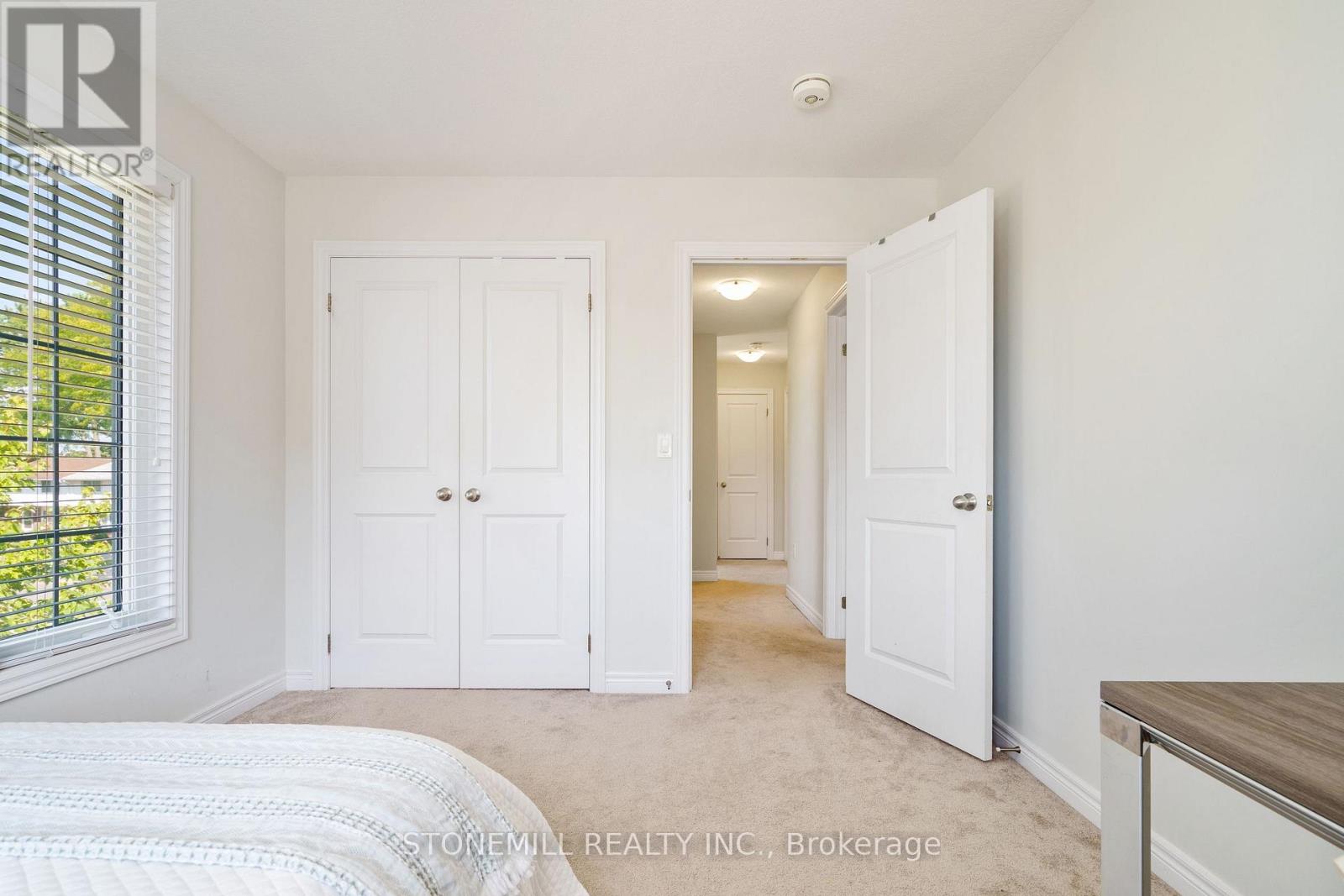 60 Bobolink Road, Hamilton, Ontario  L9A 2P5 - Photo 22 - X12454455