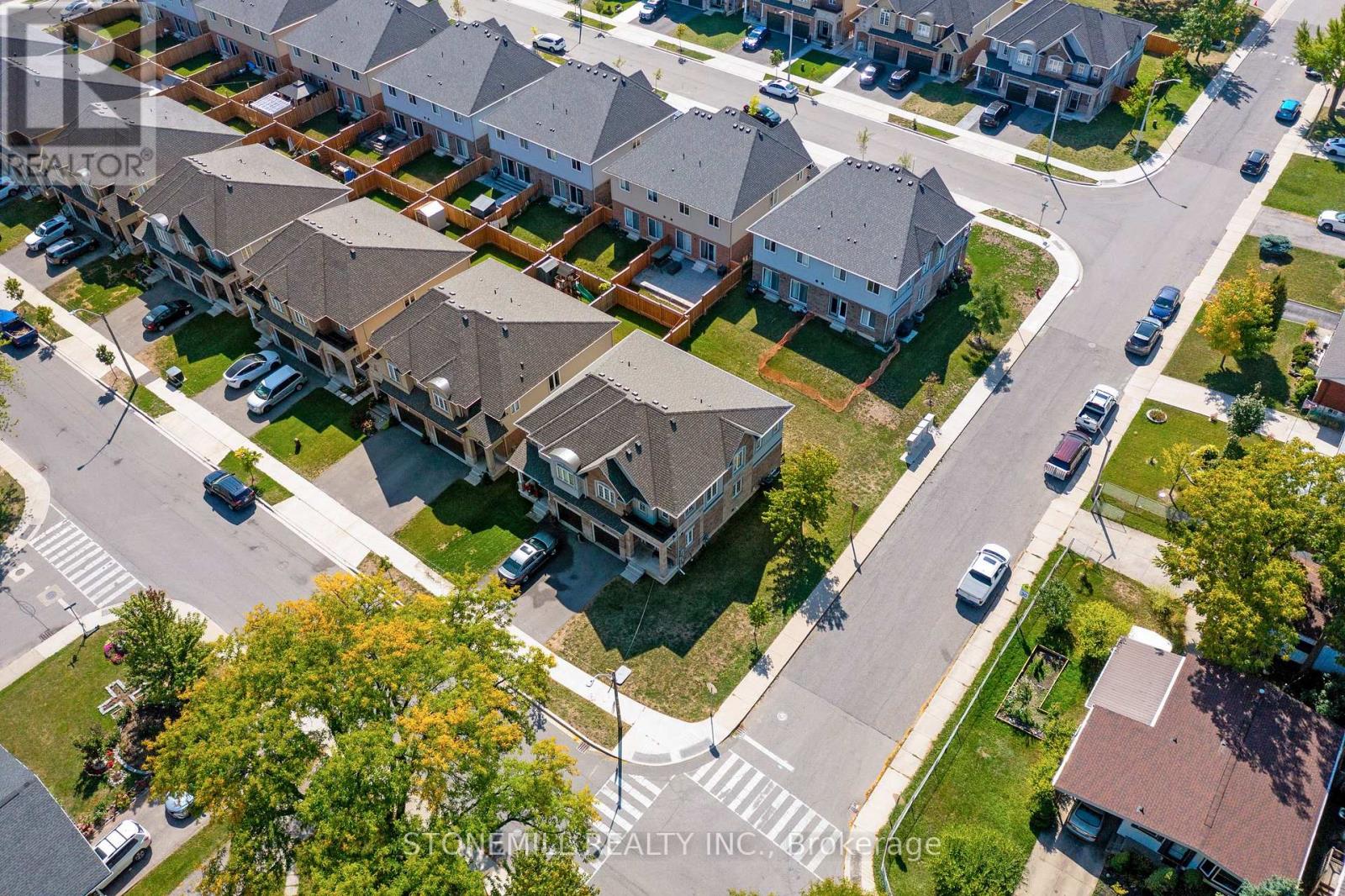 60 Bobolink Road, Hamilton, Ontario  L9A 2P5 - Photo 28 - X12454455