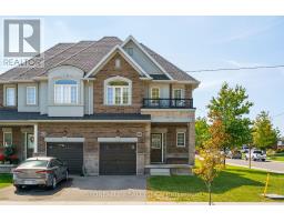 60 BOBOLINK ROAD, Hamilton, Ontario