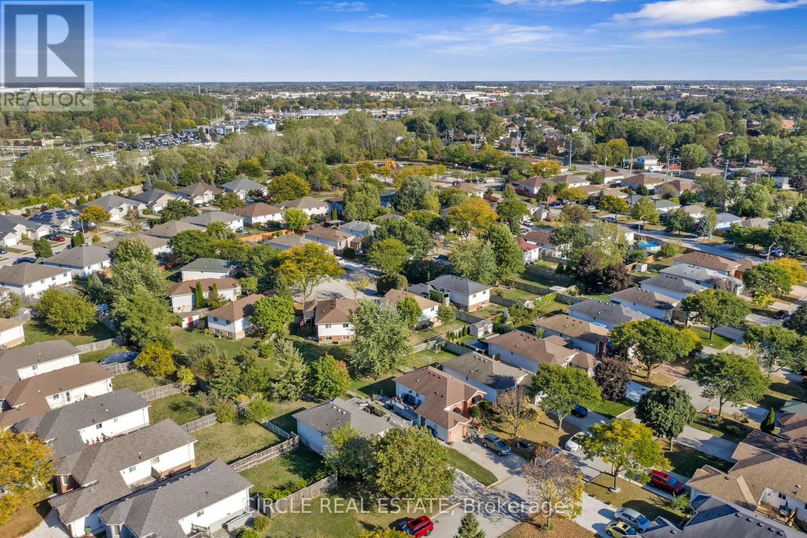 3818 Yellowood Street, Windsor, Ontario  N9E 4T3 - Photo 10 - X12454468