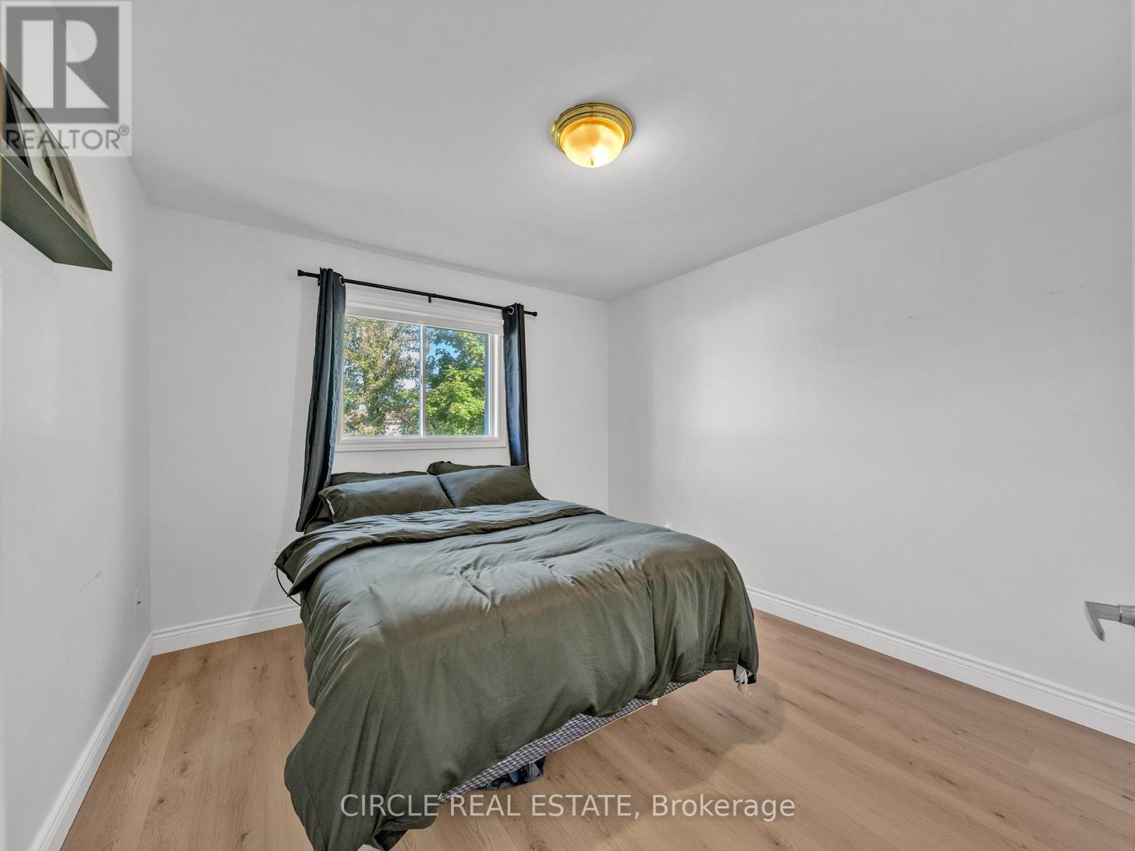 3818 Yellowood Street, Windsor, Ontario  N9E 4T3 - Photo 24 - X12454468