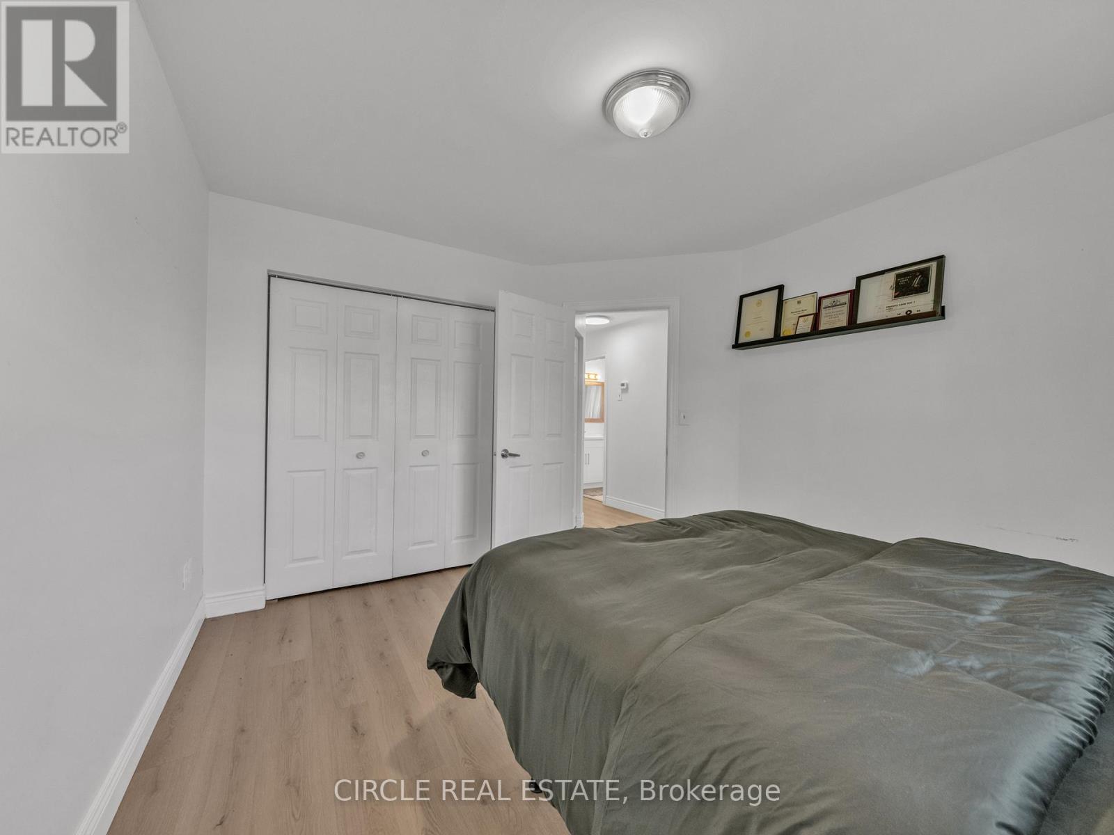 3818 Yellowood Street, Windsor, Ontario  N9E 4T3 - Photo 25 - X12454468