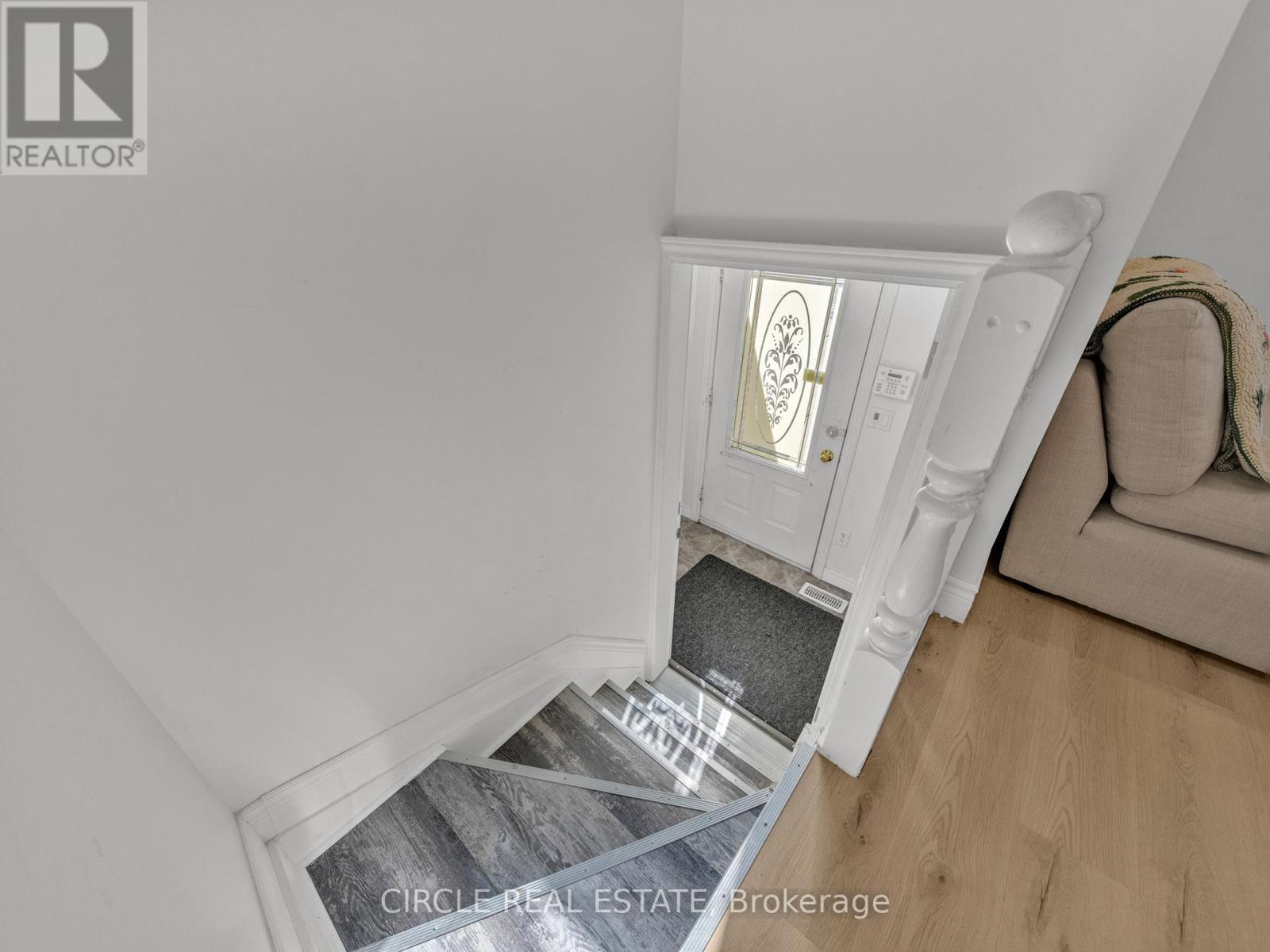 3818 Yellowood Street, Windsor, Ontario  N9E 4T3 - Photo 26 - X12454468