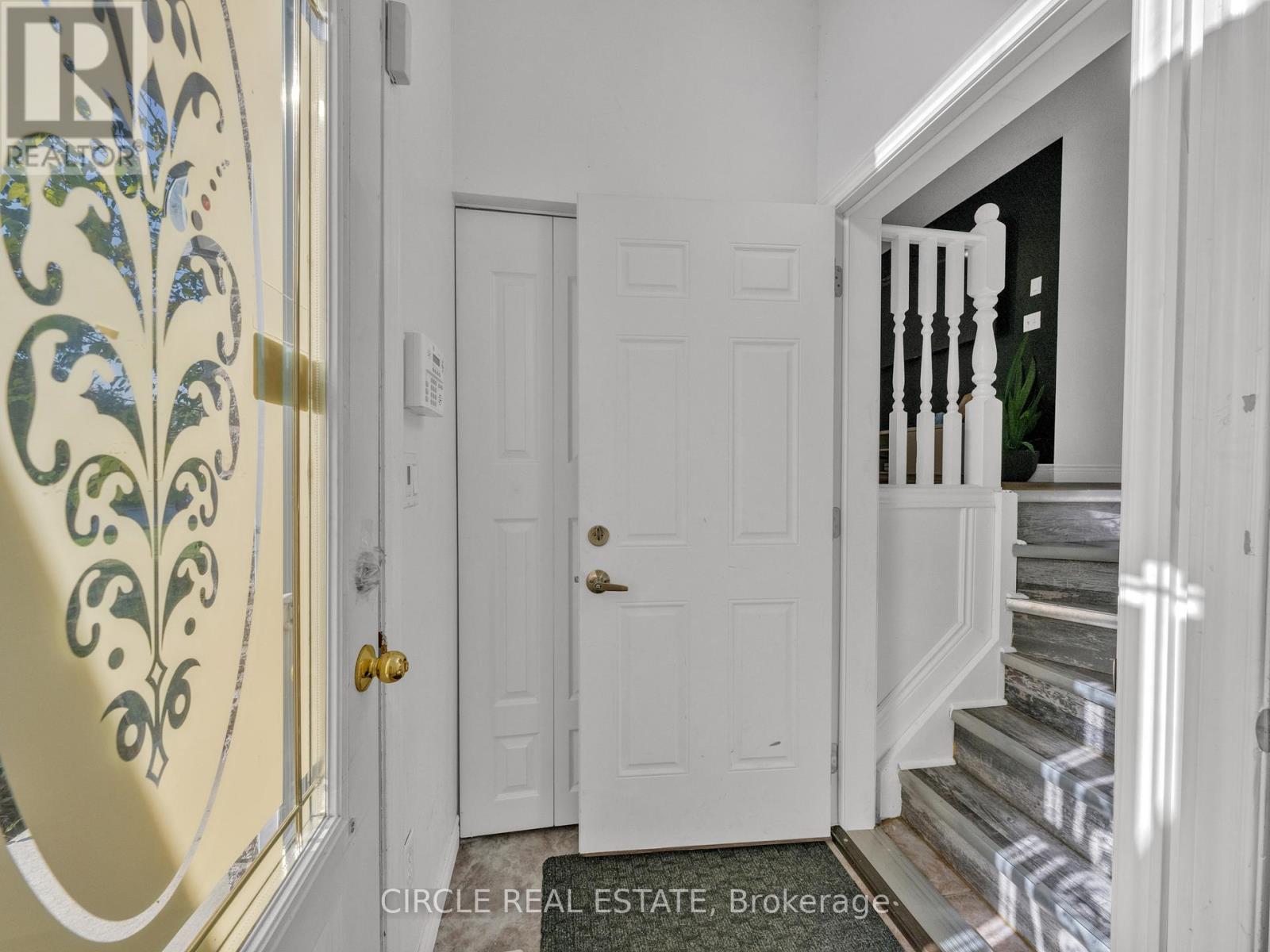 3818 Yellowood Street, Windsor, Ontario  N9E 4T3 - Photo 27 - X12454468