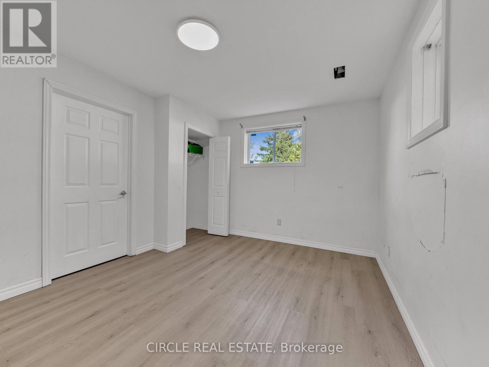 3818 Yellowood Street, Windsor, Ontario  N9E 4T3 - Photo 35 - X12454468