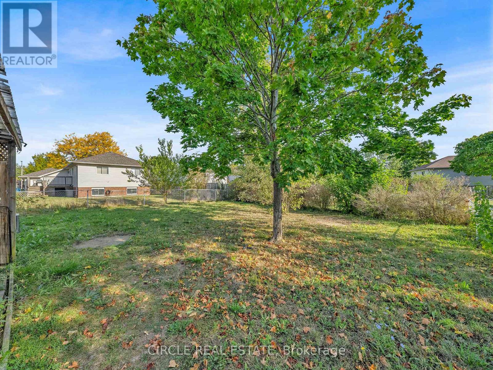 3818 Yellowood Street, Windsor, Ontario  N9E 4T3 - Photo 37 - X12454468