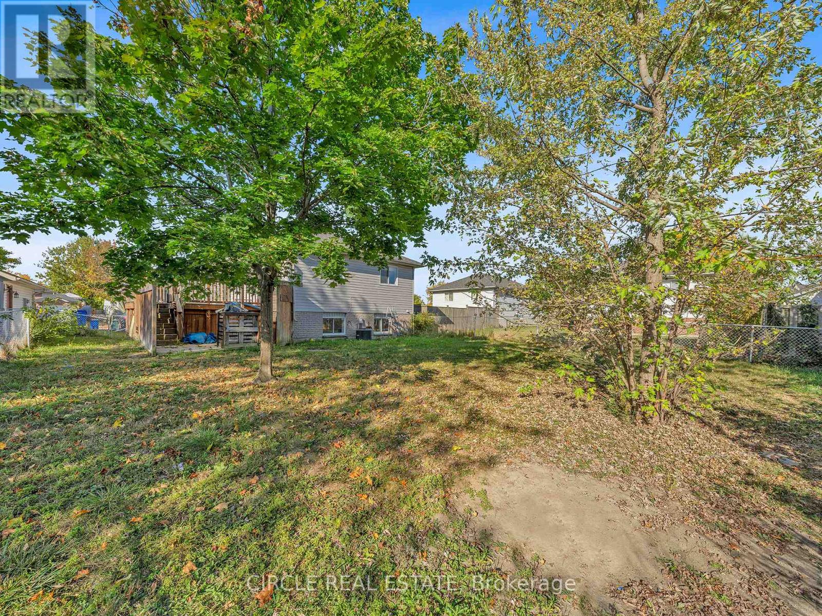 3818 Yellowood Street, Windsor, Ontario  N9E 4T3 - Photo 38 - X12454468