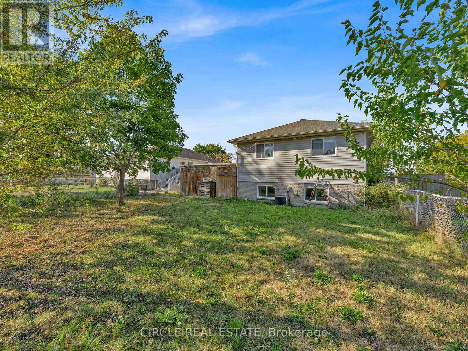 3818 Yellowood Street, Windsor, Ontario  N9E 4T3 - Photo 40 - X12454468