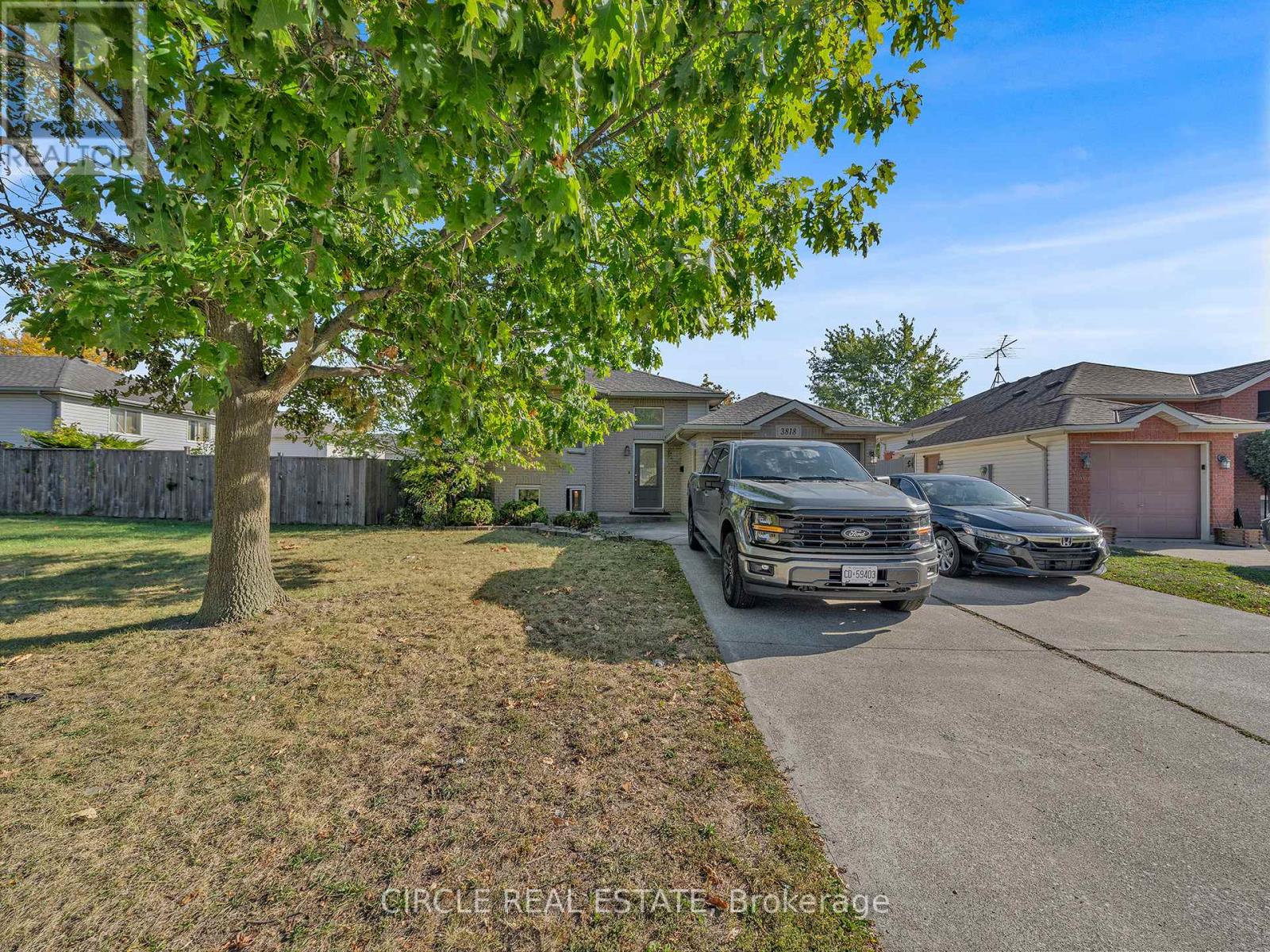 3818 Yellowood Street, Windsor, Ontario  N9E 4T3 - Photo 46 - X12454468