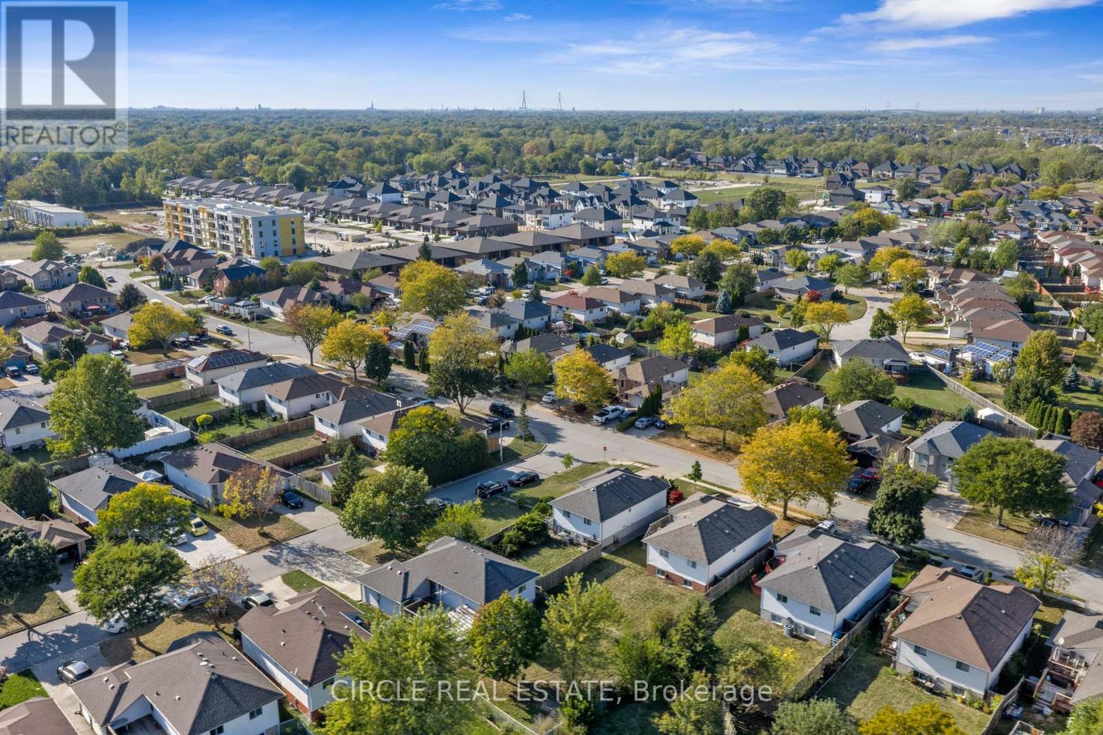 3818 Yellowood Street, Windsor, Ontario  N9E 4T3 - Photo 8 - X12454468