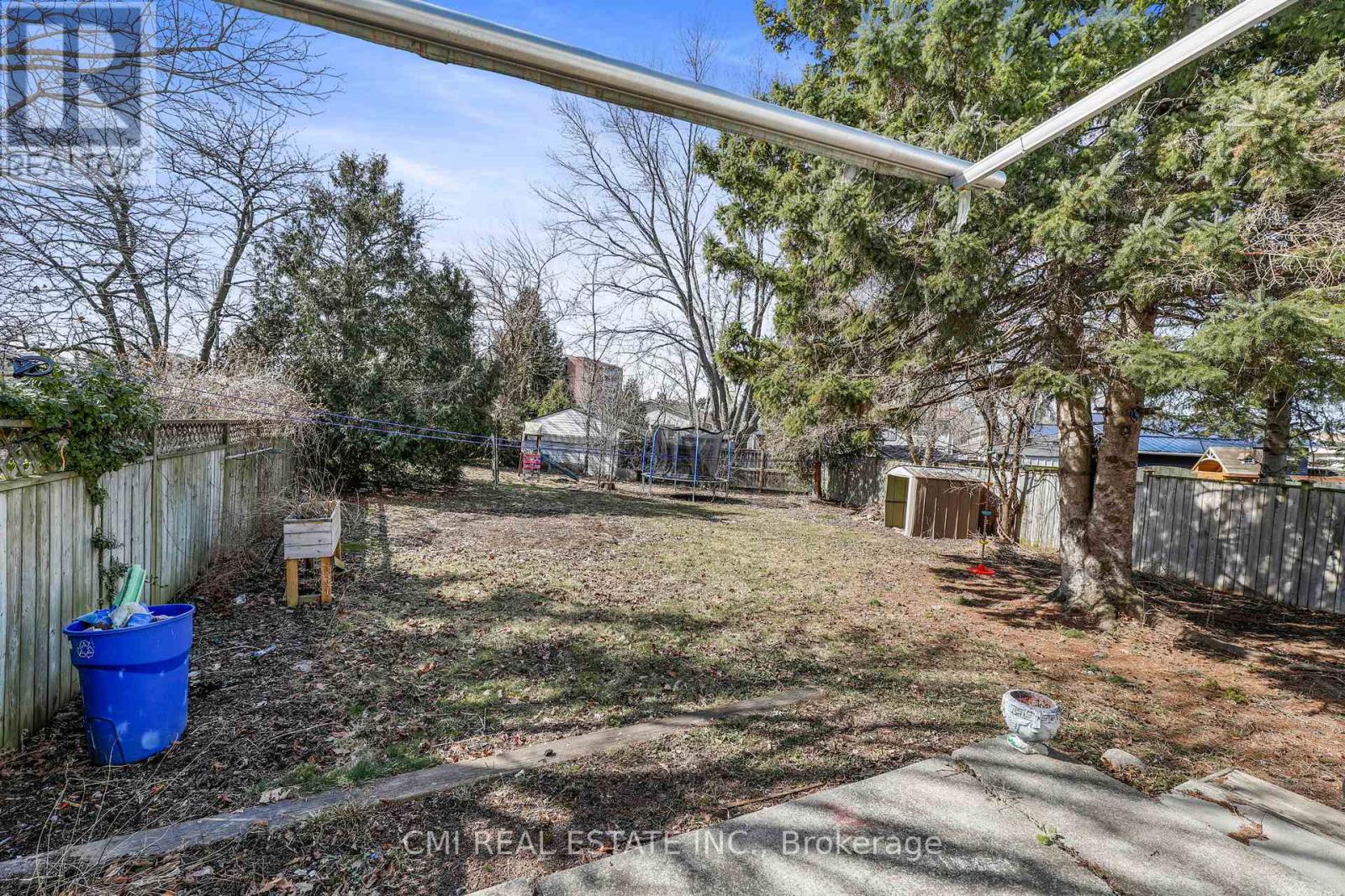 17 Maplestone Avenue, Sarnia, Ontario  N7S 4X1 - Photo 38 - X12454473